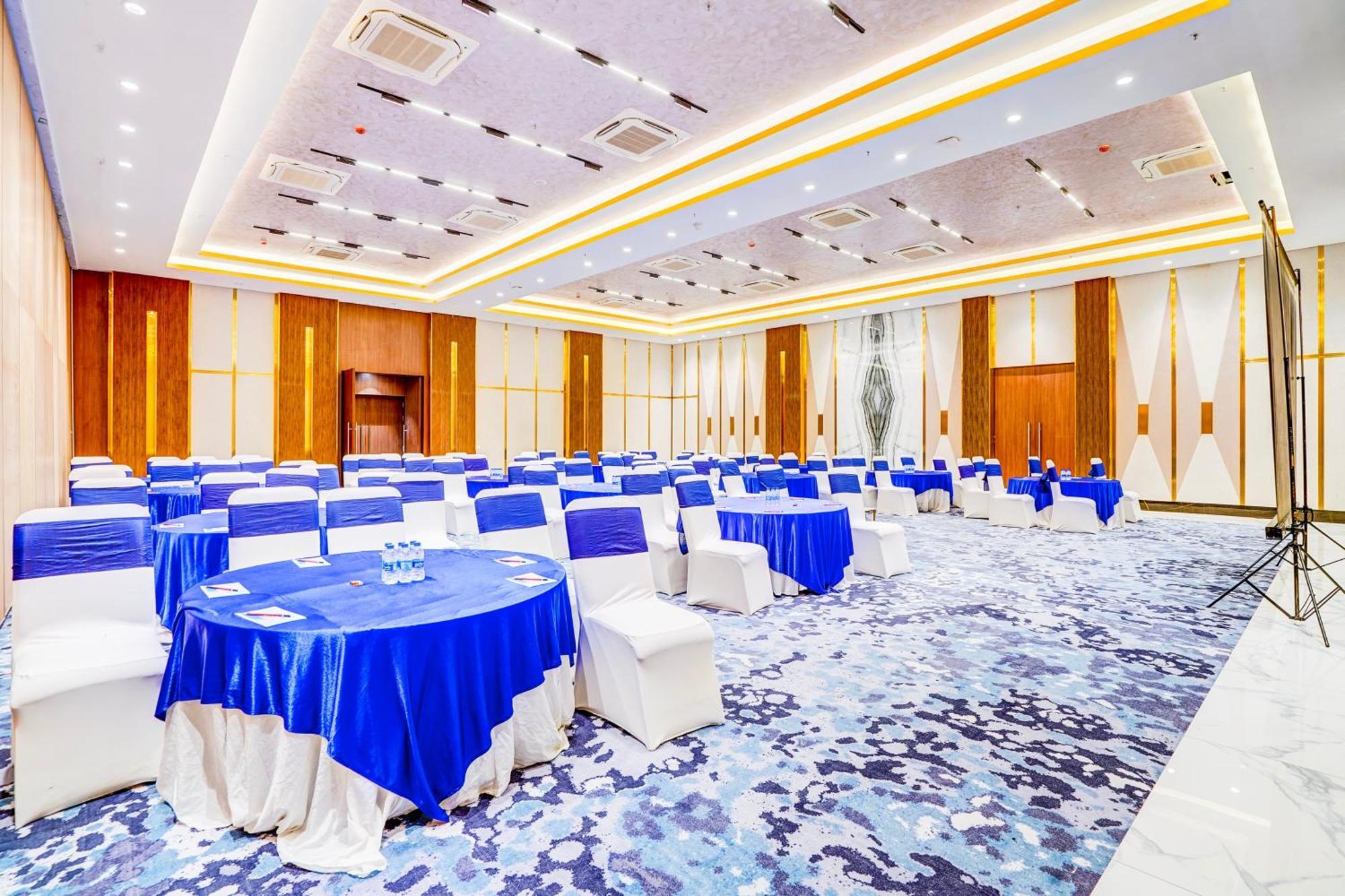 Sunday Hotels And Residences คูร์เคาน์ ภายนอก รูปภาพ
