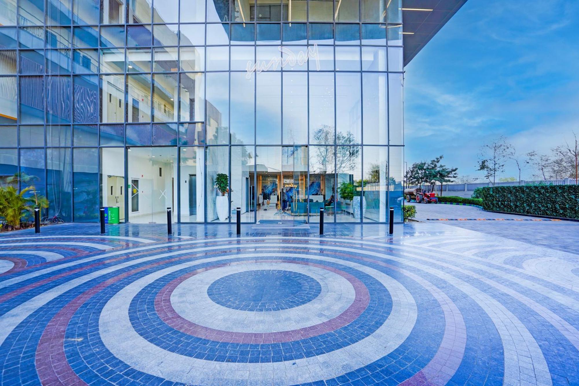 Sunday Hotels And Residences คูร์เคาน์ ภายนอก รูปภาพ