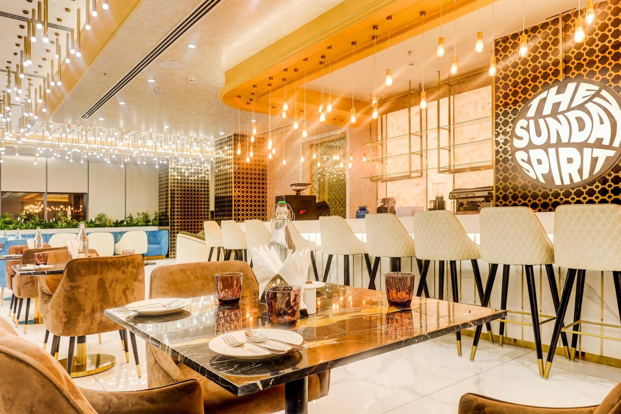 Sunday Hotels And Residences คูร์เคาน์ ภายนอก รูปภาพ