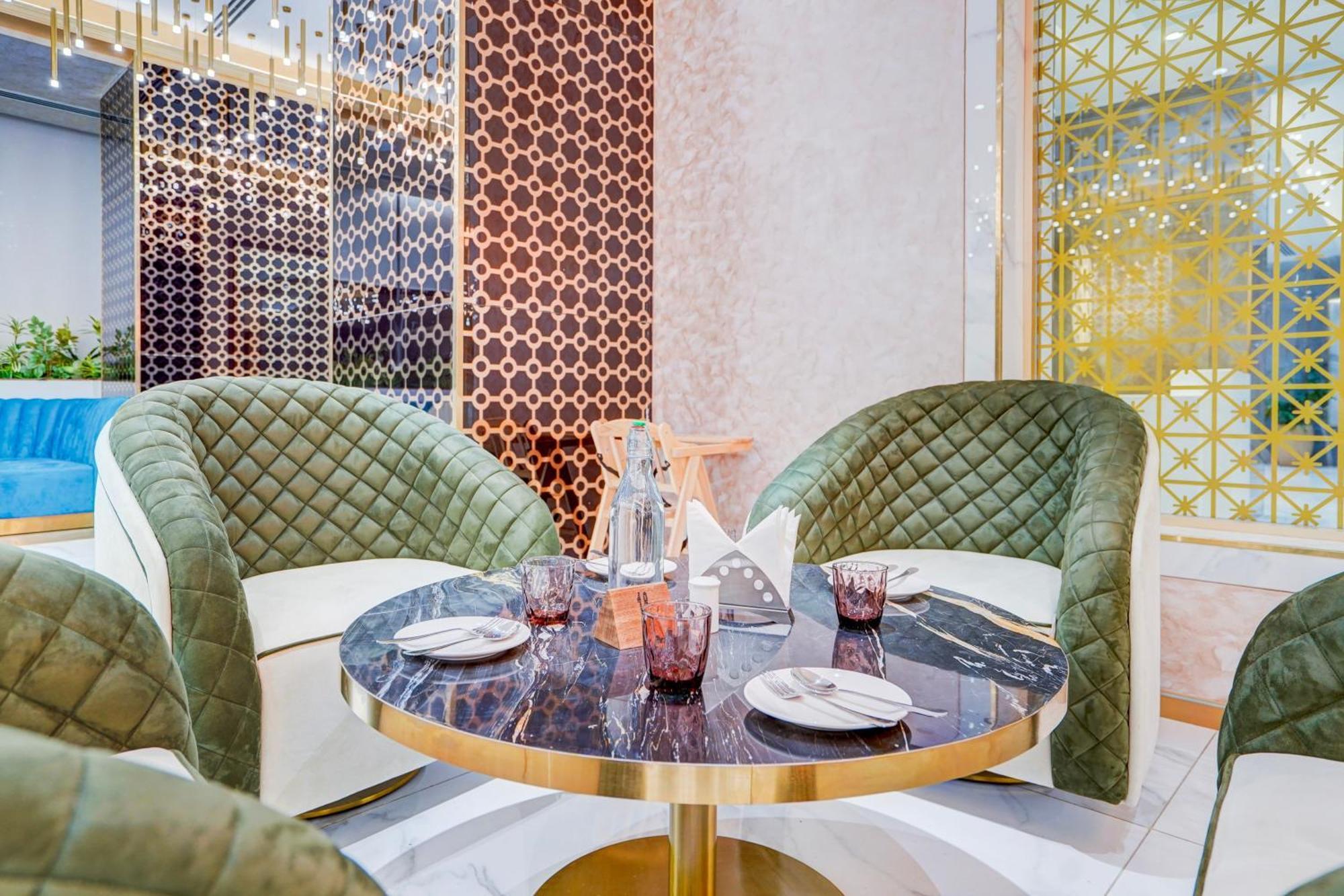 Sunday Hotels And Residences คูร์เคาน์ ภายนอก รูปภาพ